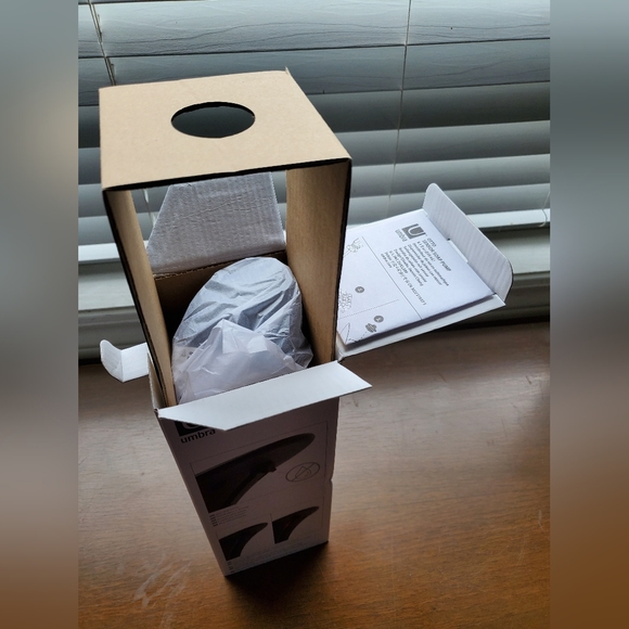 Umbra - Soap Dispenser - Picture 3 of 3